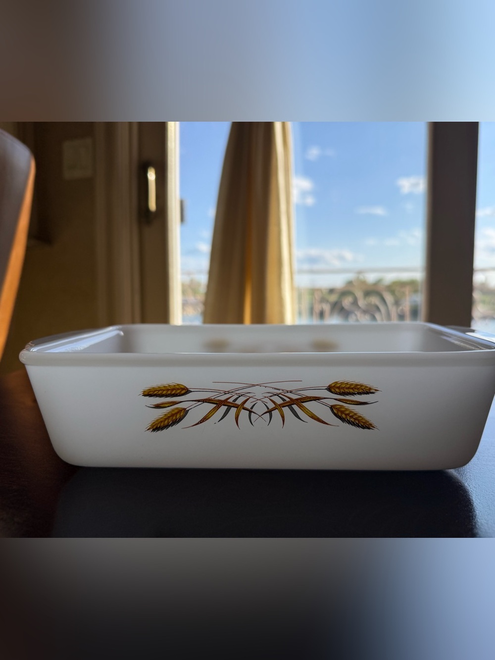 Fire-King White Glass Casserole Dish with Wheat Motif  1 QT (409)